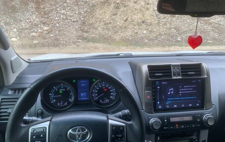 Toyota Land Cruiser Prado 150 рестайлинг 2, 2013 год, 2 750 000 рублей, 7 фотография