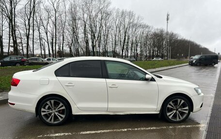 Volkswagen Jetta VI, 2013 год, 880 000 рублей, 3 фотография