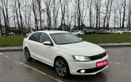 Volkswagen Jetta VI, 2013 год, 880 000 рублей, 9 фотография