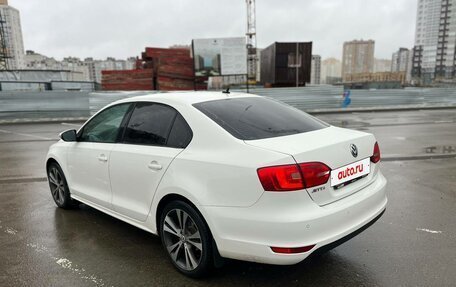 Volkswagen Jetta VI, 2013 год, 880 000 рублей, 10 фотография