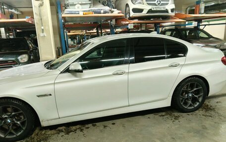 BMW 5 серия, 2015 год, 1 900 000 рублей, 2 фотография