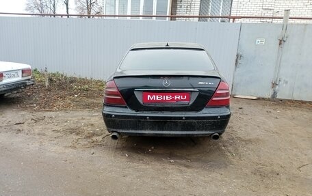 Mercedes-Benz E-Класс, 2003 год, 600 000 рублей, 1 фотография