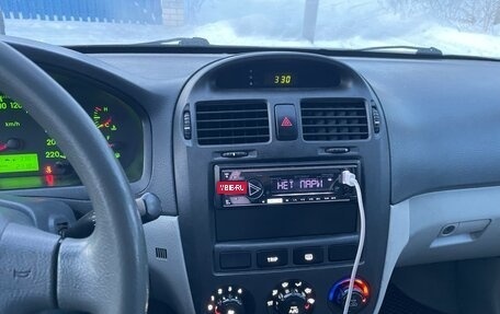 KIA Cerato I, 2005 год, 375 000 рублей, 25 фотография