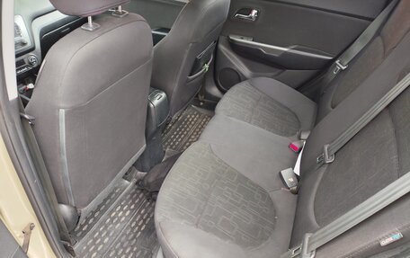 KIA Rio III рестайлинг, 2012 год, 750 000 рублей, 10 фотография