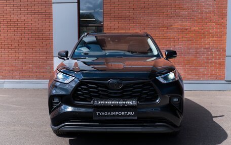 Toyota Highlander, 2022 год, 4 950 000 рублей, 3 фотография