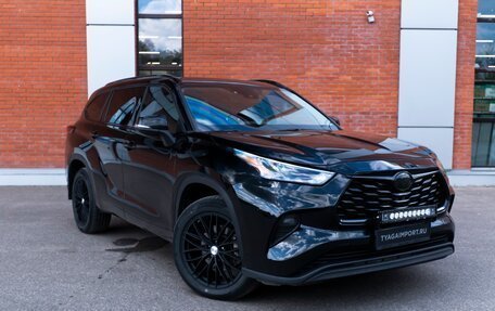 Toyota Highlander, 2022 год, 4 950 000 рублей, 4 фотография