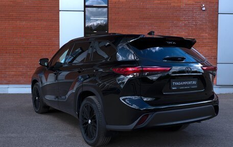 Toyota Highlander, 2022 год, 4 950 000 рублей, 7 фотография