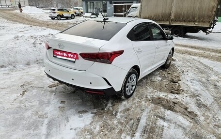 Hyundai Solaris II рестайлинг, 2022 год, 1 750 000 рублей, 8 фотография