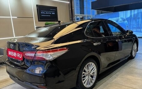 Toyota Camry, 2018 год, 2 159 000 рублей, 3 фотография