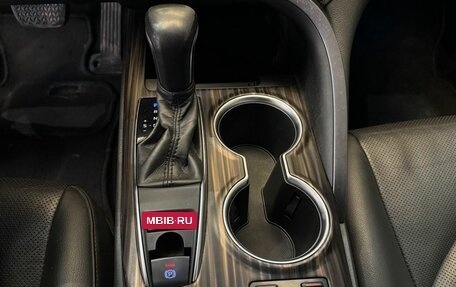 Toyota Camry, 2018 год, 2 159 000 рублей, 14 фотография