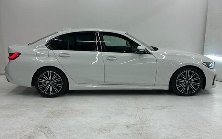 BMW 3 серия, 2021 год, 2 265 008 рублей, 3 фотография