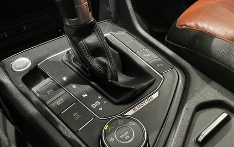 Volkswagen Tiguan II, 2017 год, 2 099 000 рублей, 16 фотография