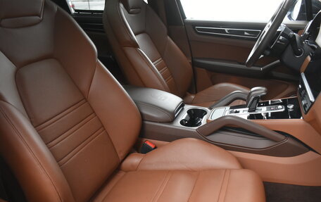 Porsche Cayenne III, 2018 год, 8 300 000 рублей, 15 фотография