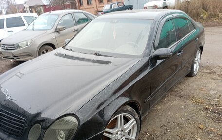 Mercedes-Benz E-Класс, 2003 год, 600 000 рублей, 5 фотография