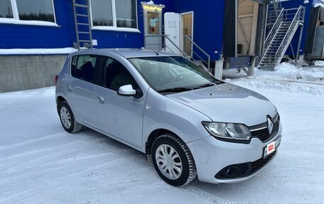 Renault Sandero II рестайлинг, 2014 год, 608 000 рублей, 3 фотография