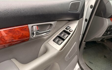 Toyota Land Cruiser Prado 120 рестайлинг, 2004 год, 1 750 000 рублей, 9 фотография