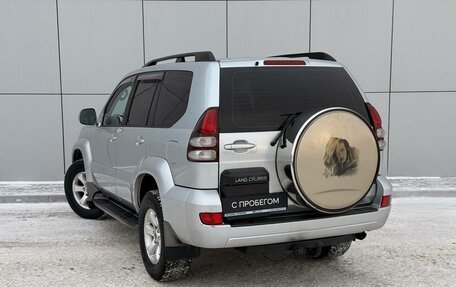 Toyota Land Cruiser Prado 120 рестайлинг, 2004 год, 1 750 000 рублей, 3 фотография