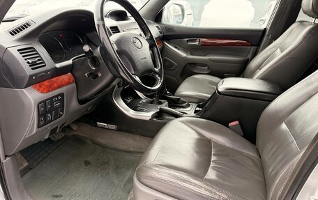 Toyota Land Cruiser Prado 120 рестайлинг, 2004 год, 1 750 000 рублей, 10 фотография