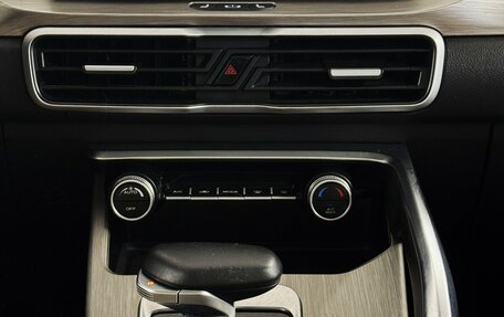 Geely Coolray I, 2024 год, 1 600 000 рублей, 8 фотография