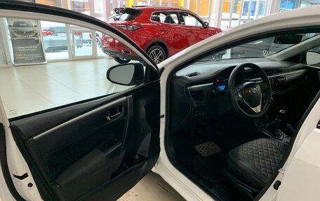 Toyota Corolla, 2013 год, 1 150 000 рублей, 13 фотография