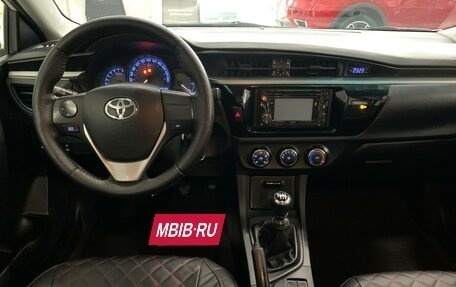 Toyota Corolla, 2013 год, 1 150 000 рублей, 15 фотография