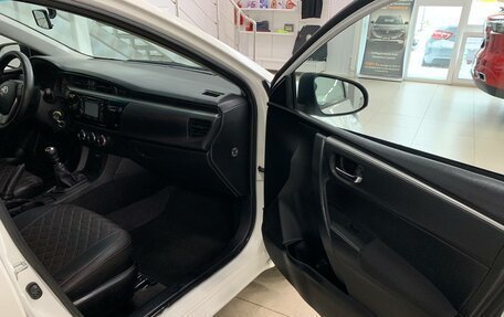 Toyota Corolla, 2013 год, 1 150 000 рублей, 33 фотография