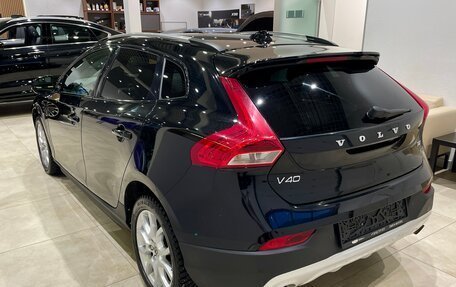 Volvo V40 Cross Country I, 2018 год, 2 199 000 рублей, 4 фотография