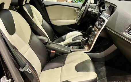 Volvo V40 Cross Country I, 2018 год, 2 199 000 рублей, 12 фотография