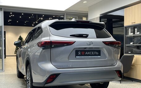 Toyota Highlander, 2025 год, 6 499 000 рублей, 4 фотография