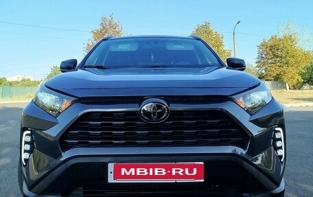 Toyota RAV4, 2019 год, 3 200 000 рублей, 1 фотография