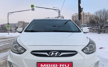 Hyundai Solaris II рестайлинг, 2014 год, 980 000 рублей, 1 фотография
