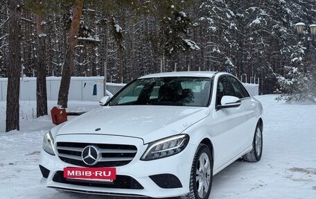 Mercedes-Benz C-Класс, 2019 год, 2 550 000 рублей, 3 фотография