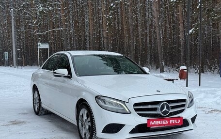 Mercedes-Benz C-Класс, 2019 год, 2 550 000 рублей, 4 фотография