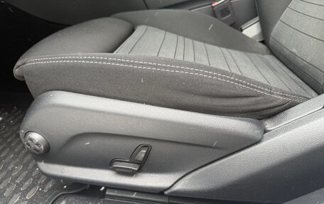 Mercedes-Benz C-Класс, 2019 год, 2 550 000 рублей, 19 фотография