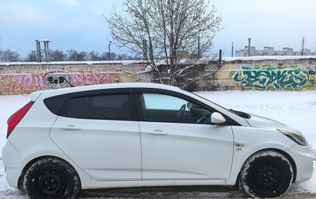 Hyundai Solaris II рестайлинг, 2014 год, 980 000 рублей, 3 фотография