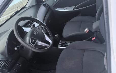 Hyundai Solaris II рестайлинг, 2014 год, 980 000 рублей, 7 фотография