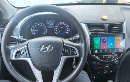 Hyundai Solaris II рестайлинг, 2014 год, 980 000 рублей, 11 фотография