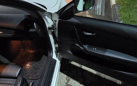 BMW 1 серия, 2011 год, 1 100 000 рублей, 18 фотография