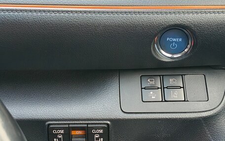 Toyota Sienta II, 2019 год, 1 649 000 рублей, 14 фотография