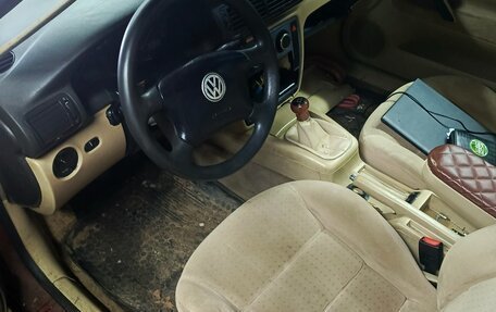 Volkswagen Passat B5+ рестайлинг, 1998 год, 265 000 рублей, 2 фотография