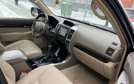 Toyota Land Cruiser Prado 120 рестайлинг, 2008 год, 1 985 000 рублей, 16 фотография