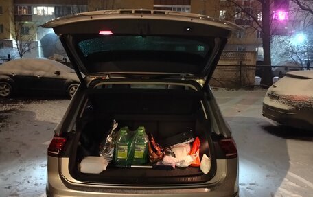 Volkswagen Tiguan II, 2020 год, 2 620 000 рублей, 4 фотография