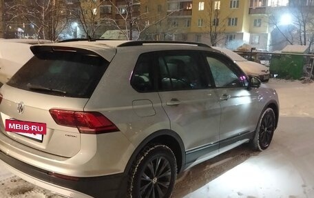 Volkswagen Tiguan II, 2020 год, 2 620 000 рублей, 2 фотография