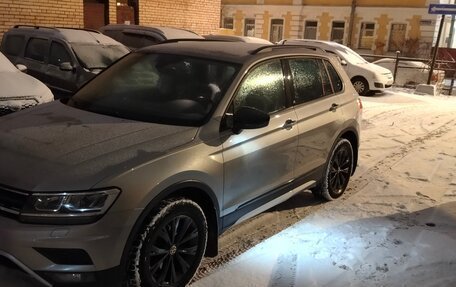Volkswagen Tiguan II, 2020 год, 2 620 000 рублей, 6 фотография
