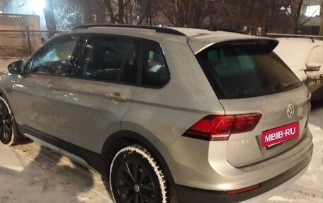 Volkswagen Tiguan II, 2020 год, 2 620 000 рублей, 3 фотография