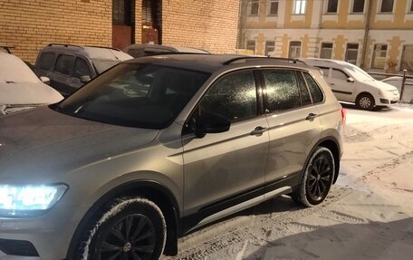 Volkswagen Tiguan II, 2020 год, 2 620 000 рублей, 12 фотография