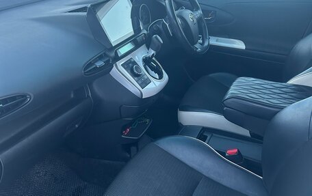 Toyota Wish II, 2014 год, 1 450 000 рублей, 5 фотография