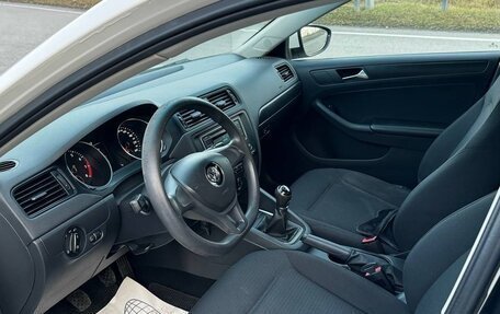 Volkswagen Jetta VI, 2015 год, 880 000 рублей, 10 фотография