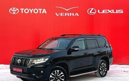 Toyota Land Cruiser Prado 150 рестайлинг 2, 2021 год, 6 950 000 рублей, 4 фотография