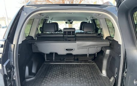 Toyota Land Cruiser Prado 150 рестайлинг 2, 2021 год, 6 950 000 рублей, 13 фотография